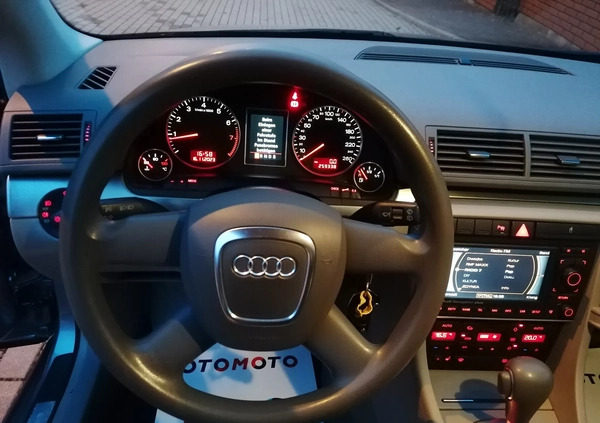 Audi A4 cena 19999 przebieg: 259338, rok produkcji 2005 z Elbląg małe 704